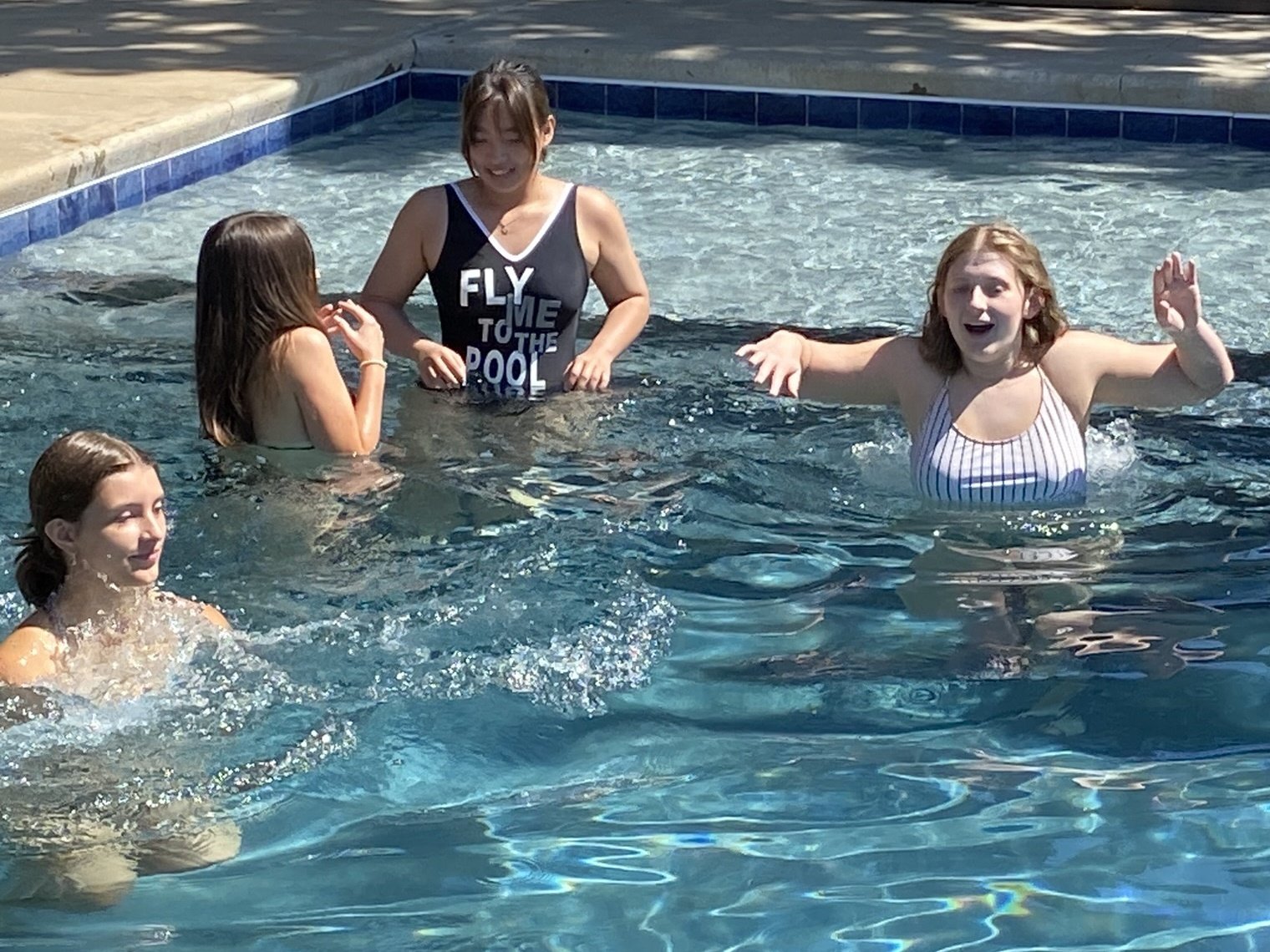 坚毅进取的追梦少女：小单的美国高中之旅